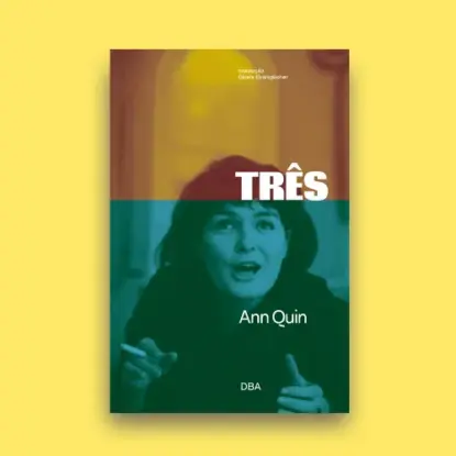 Três